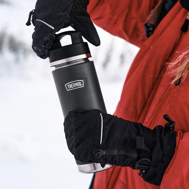Thermos 24 ounce Stainless Steel water bottle with screw top