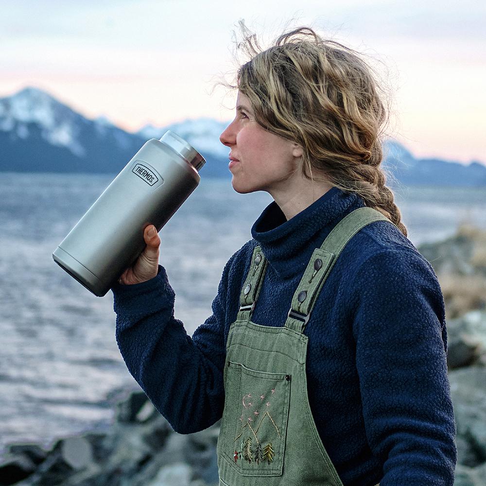 Thermos 40 ounce Stainless Steel water bottle with screw top