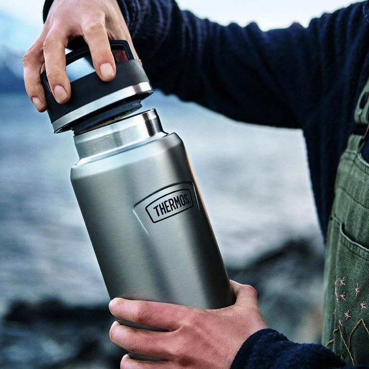 Thermos 40 ounce Stainless Steel water bottle with screw top